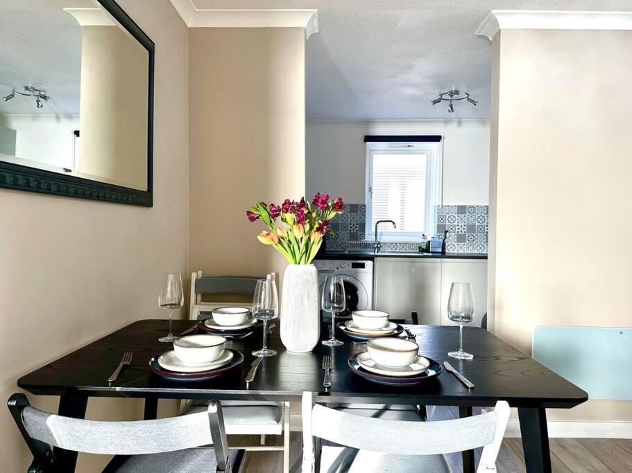 Fab Oxford City Centre Apartment Sleeps 6 With Εξωτερικό φωτογραφία