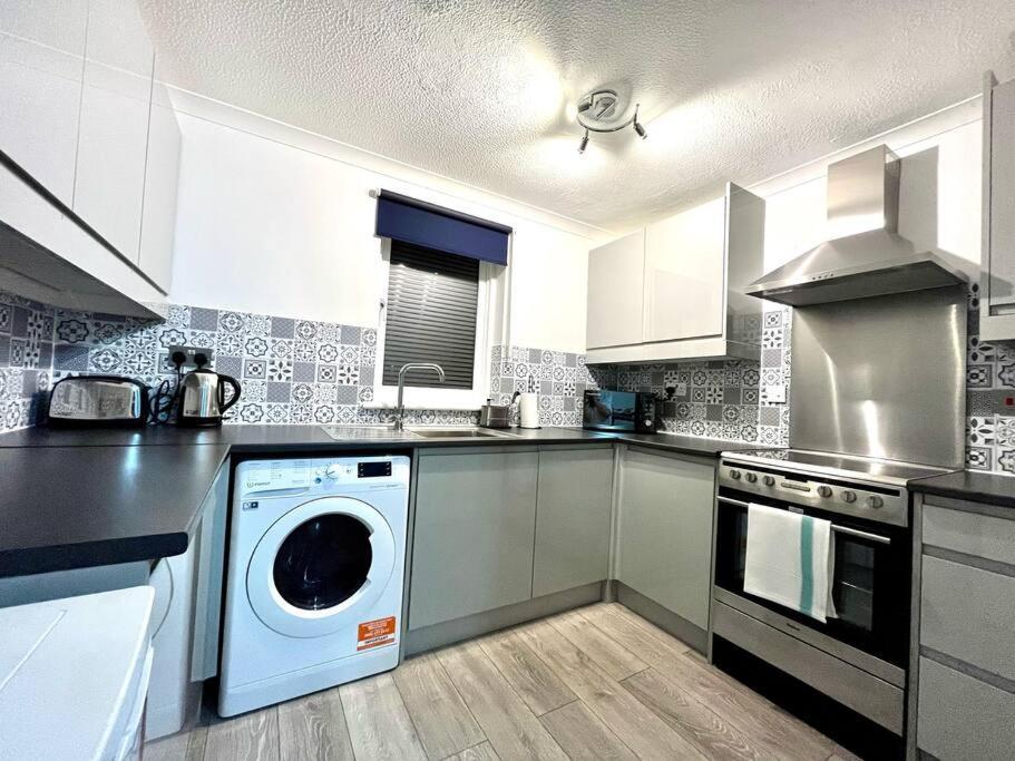 Fab Oxford City Centre Apartment Sleeps 6 With Εξωτερικό φωτογραφία