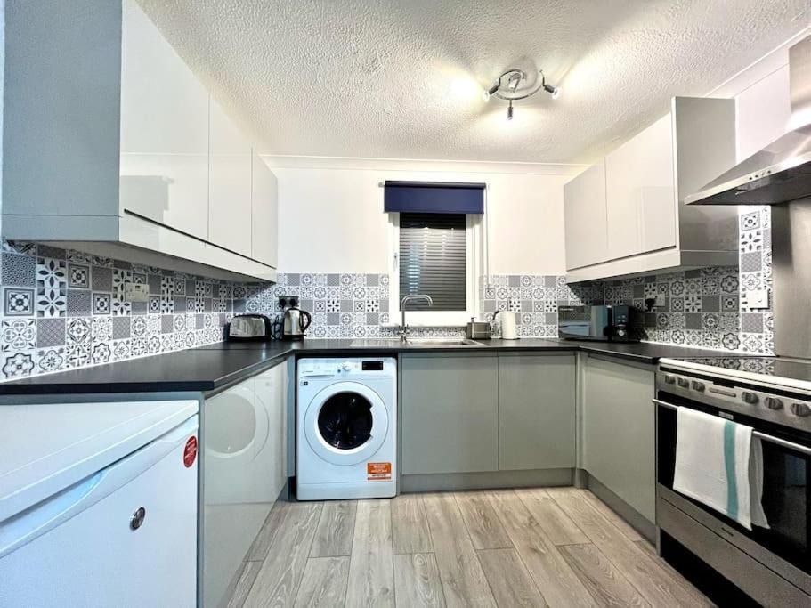 Fab Oxford City Centre Apartment Sleeps 6 With Εξωτερικό φωτογραφία